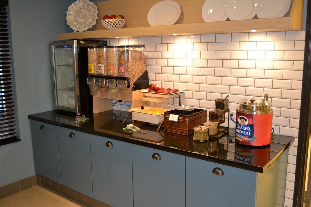 Country Inn & Suites By Radisson Roseville - St Paul 외부 사진